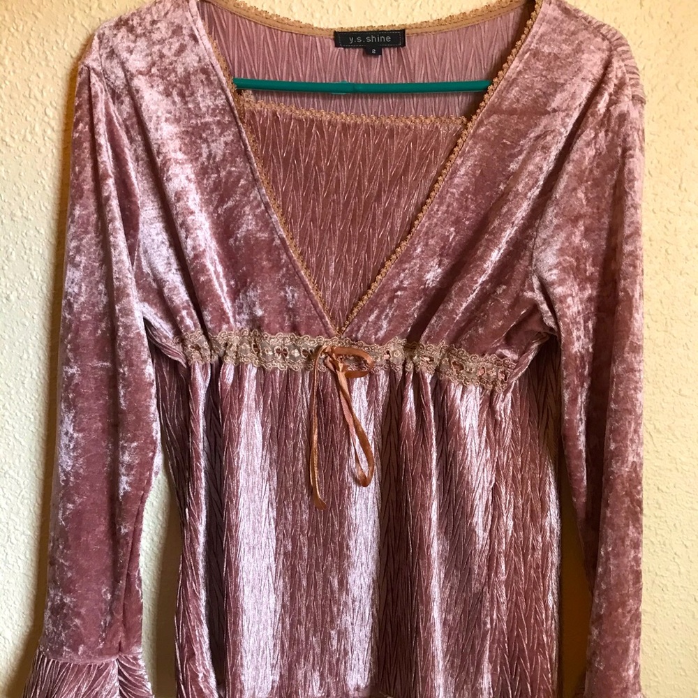 Velvet rose-gold long sleeved shirt!